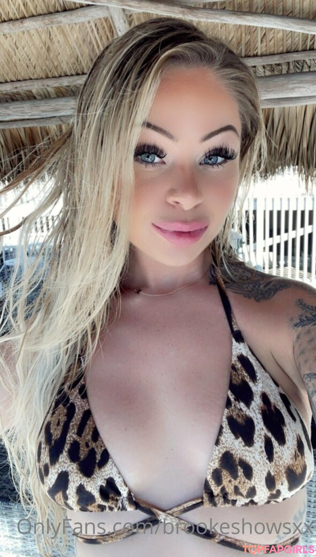 Naakte gelekte OnlyFans-foto van Brookeshowsxx #1392