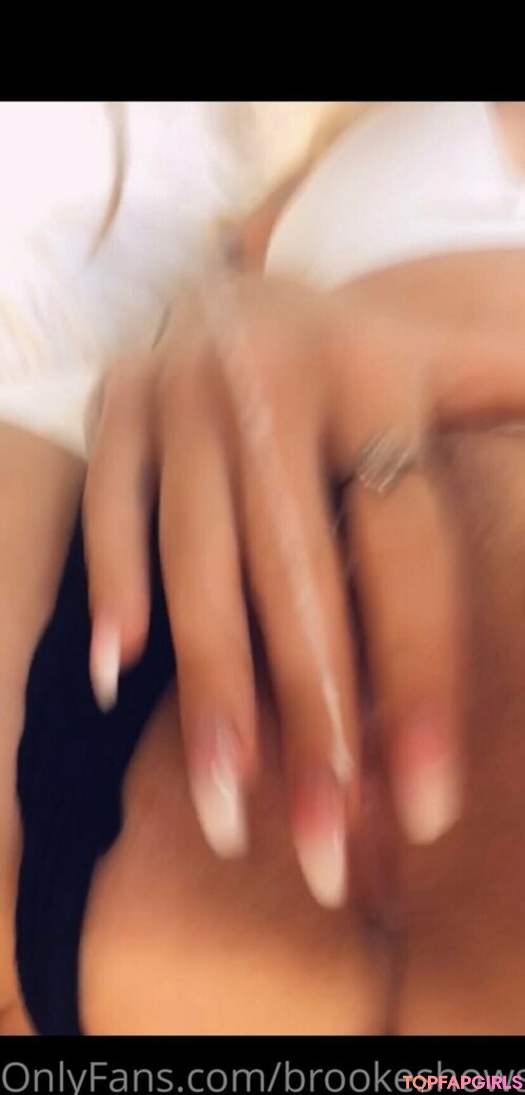 Naakte gelekte OnlyFans-foto van Brookeshowsxx #1569
