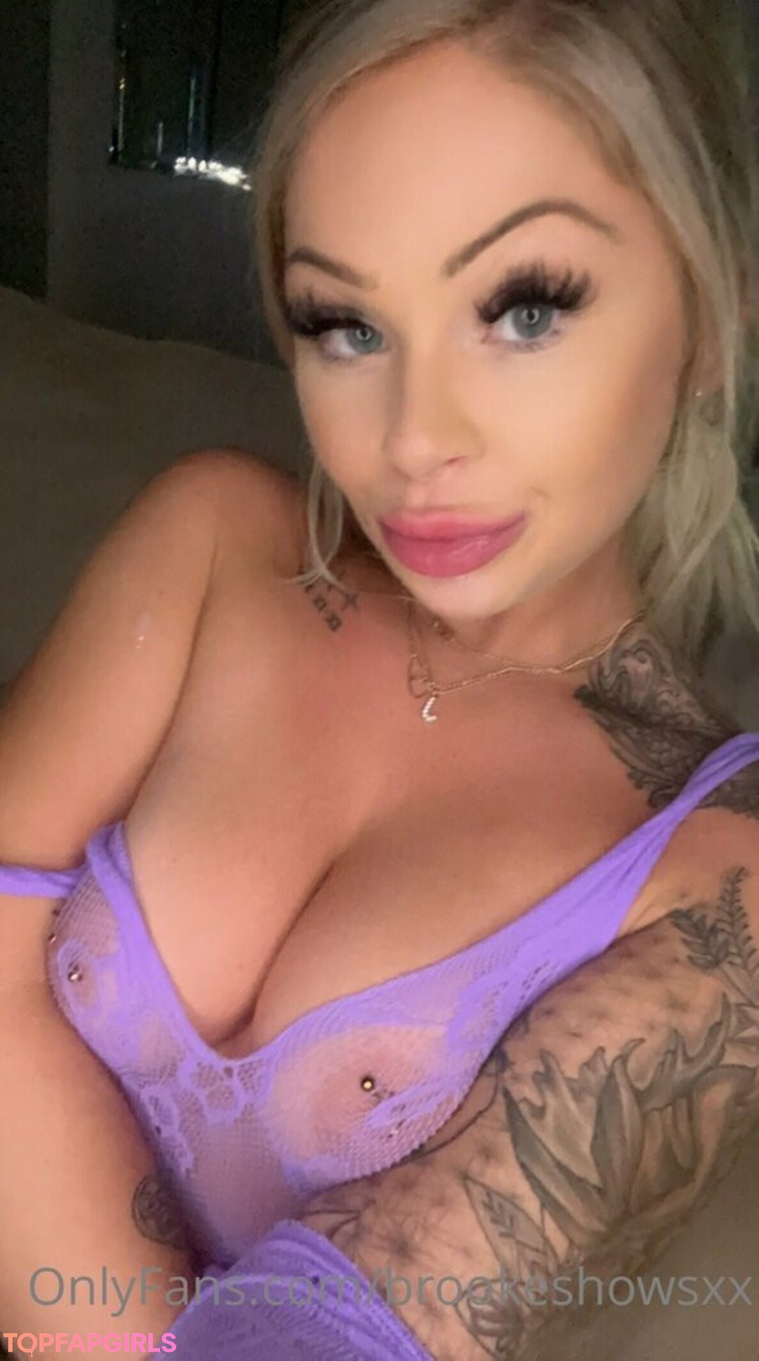Naakte gelekte OnlyFans-foto van Brookeshowsxx #1625