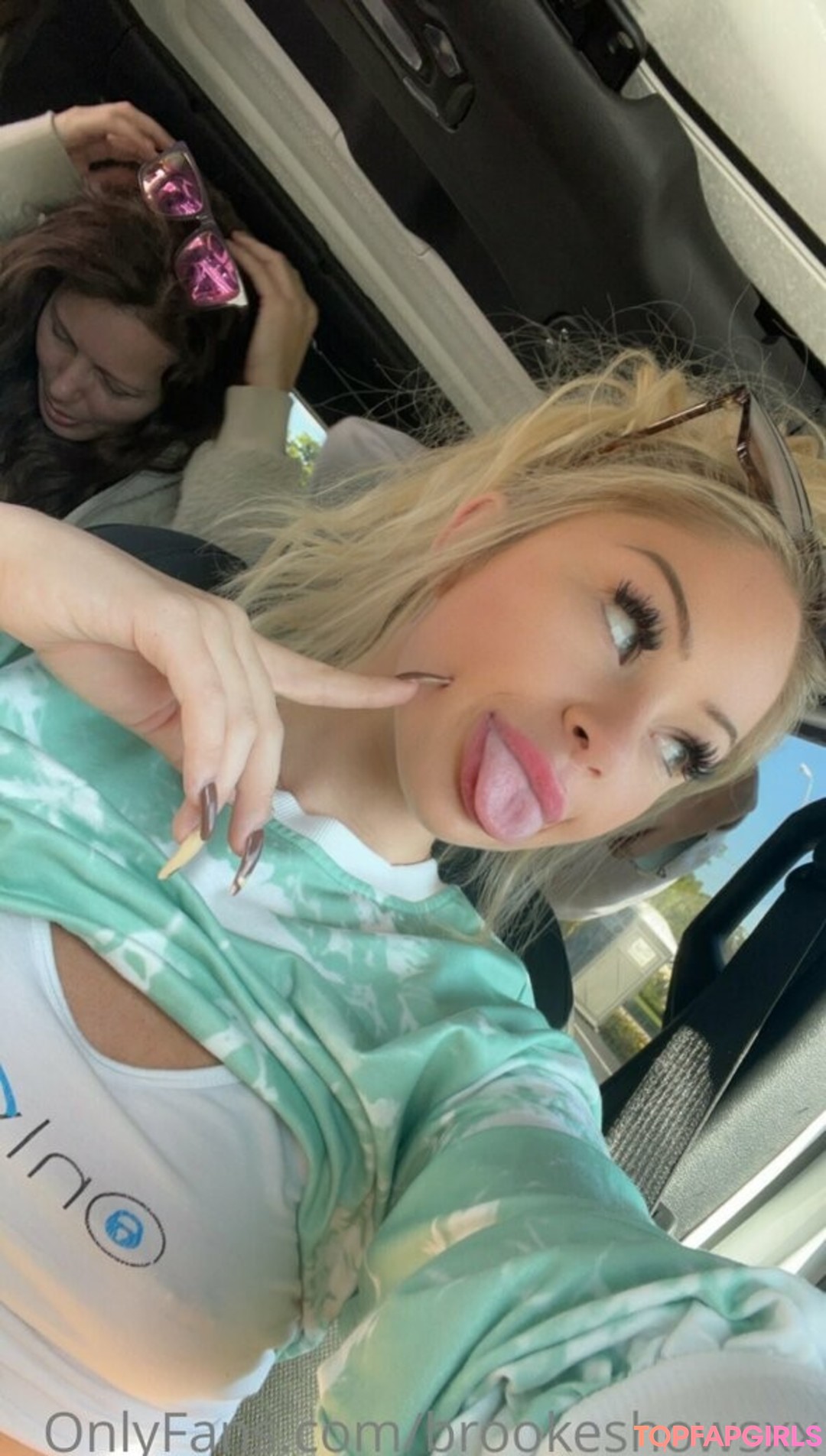 Naakte gelekte OnlyFans-foto van Brookeshowsxx #1778