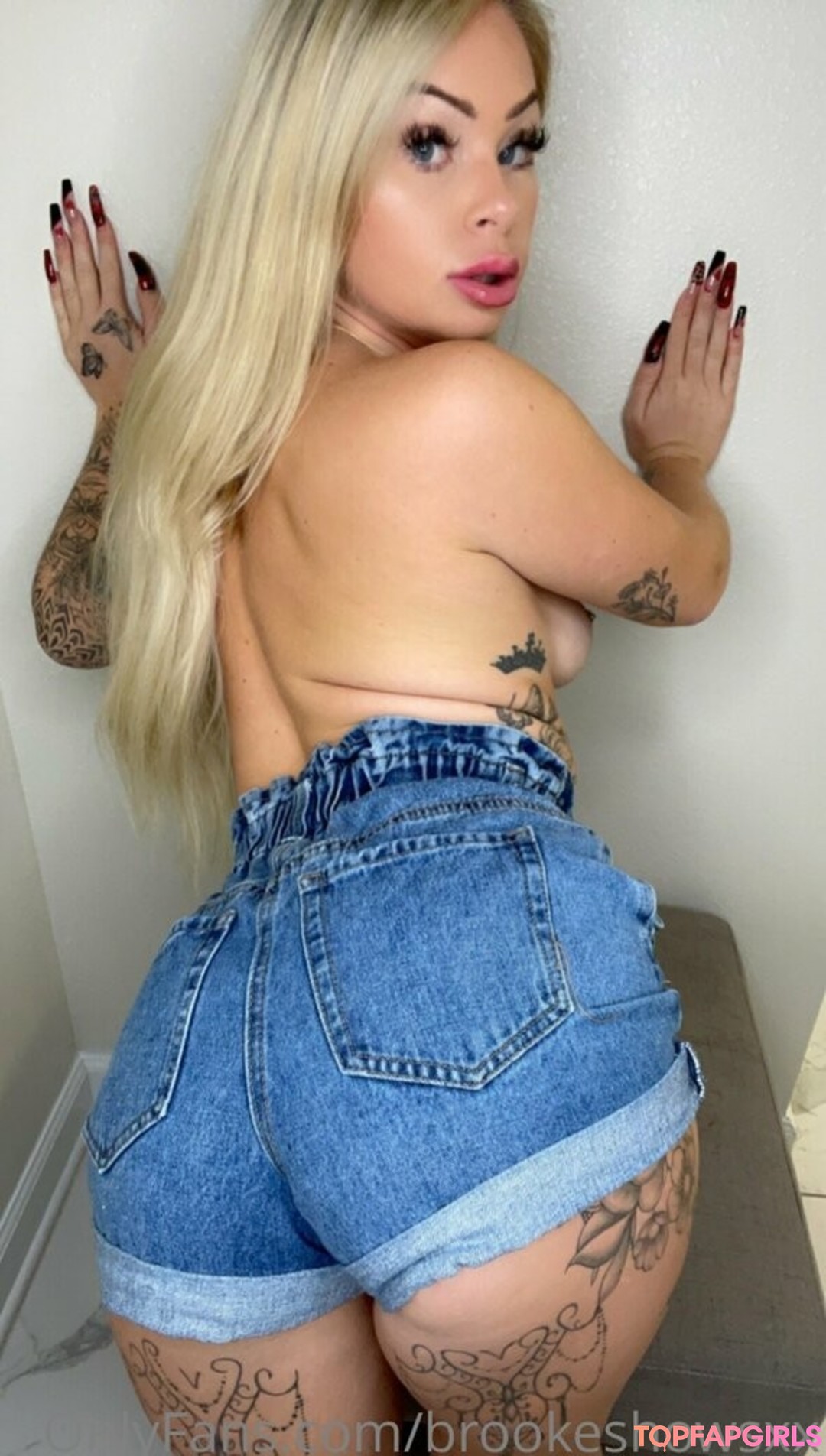Naakte gelekte OnlyFans-foto van Brookeshowsxx #1859