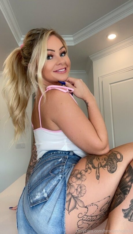 Naakte gelekte OnlyFans-foto van Brookeshowsxx