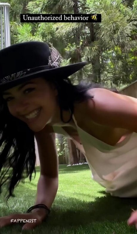 Naakte gelekte OnlyFans-foto van Tristin Mays