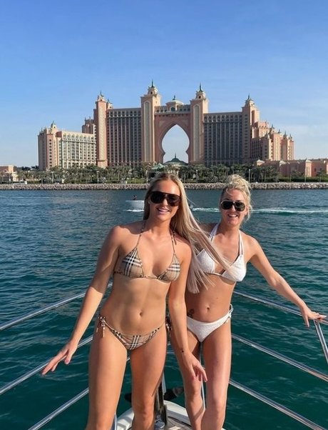 Naakte gelekte OnlyFans-foto van Charley Hull