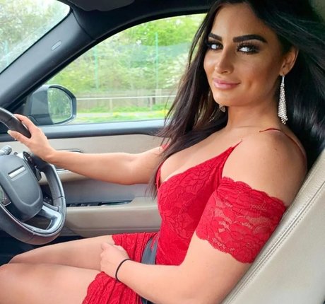 Naakte gelekte OnlyFans-foto van Elieselouise