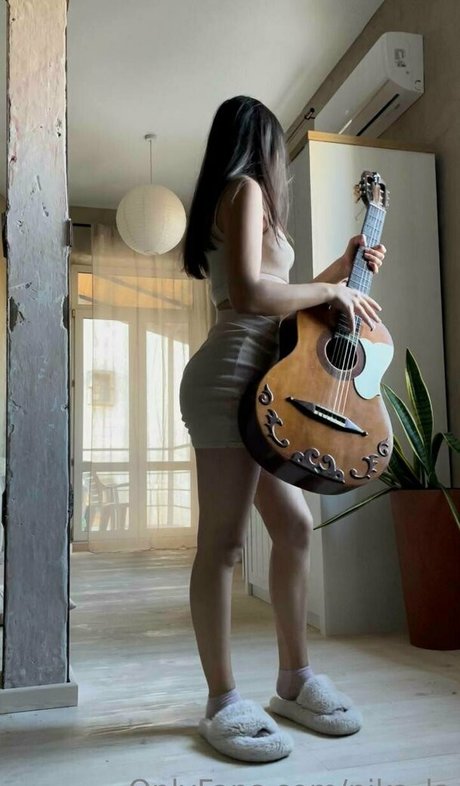 Naakte gelekte OnlyFans-foto van Nikala