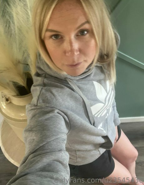 Naakte gelekte OnlyFans-foto van Bunnycovered