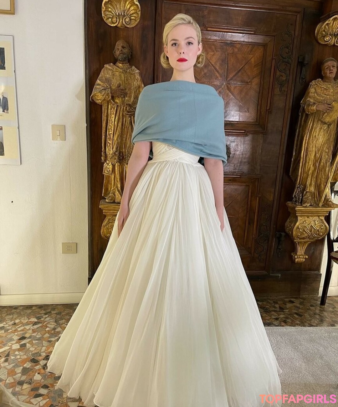 Naakte gelekte OnlyFans-foto van Elle Fanning #1101