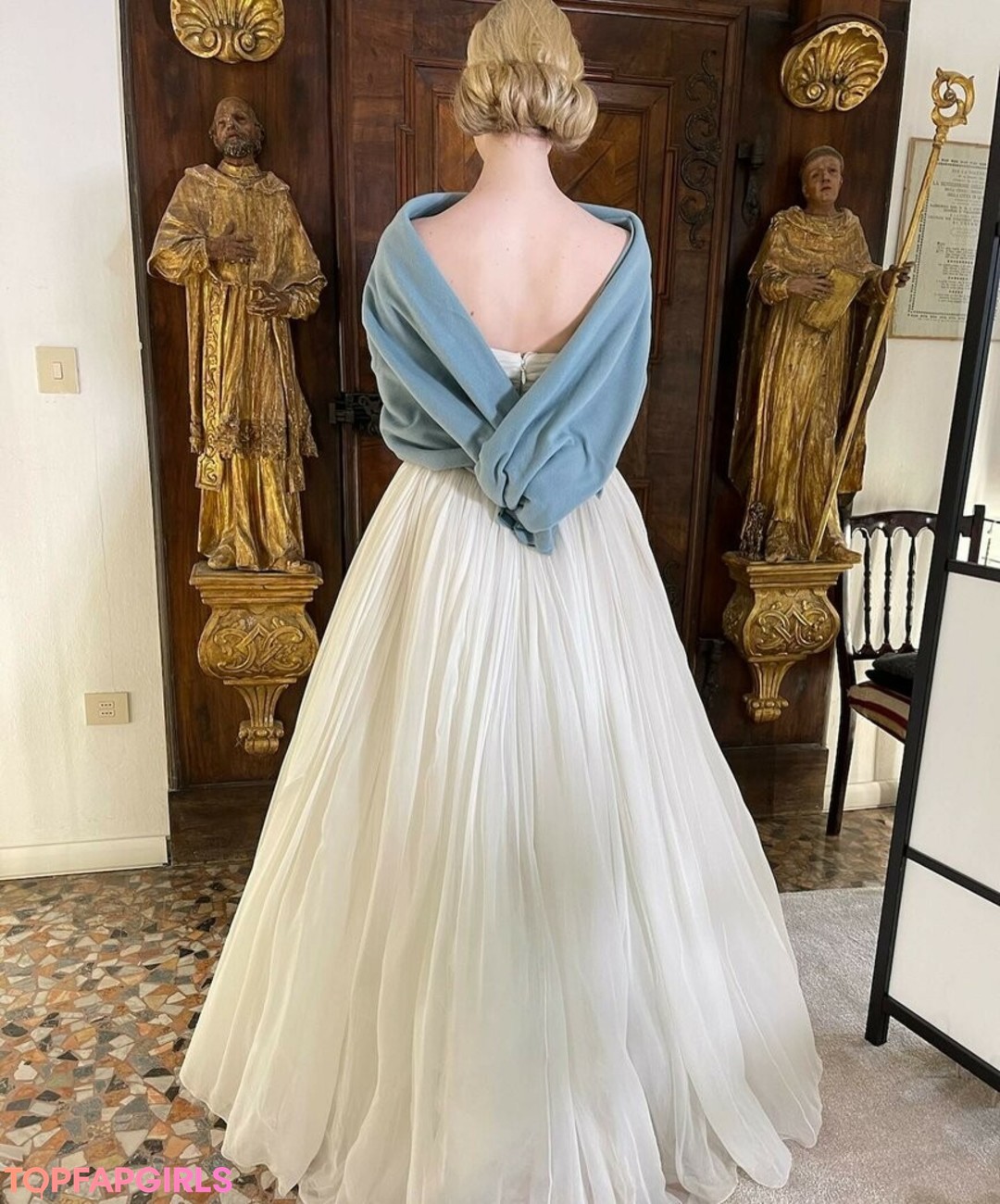 Naakte gelekte OnlyFans-foto van Elle Fanning #1107