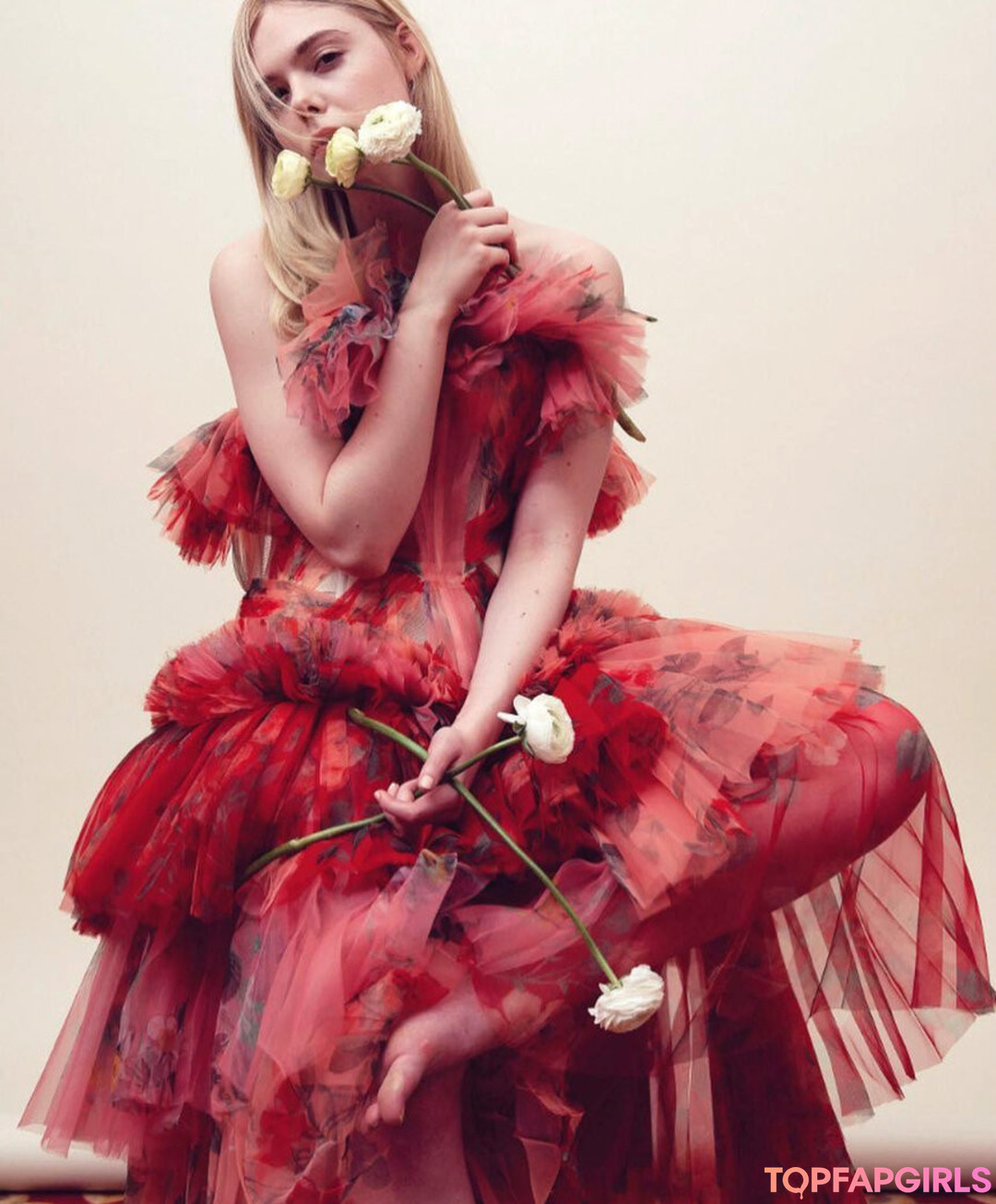 Naakte gelekte OnlyFans-foto van Elle Fanning #1208