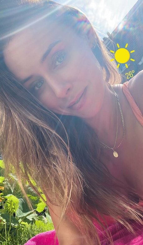Una Healy