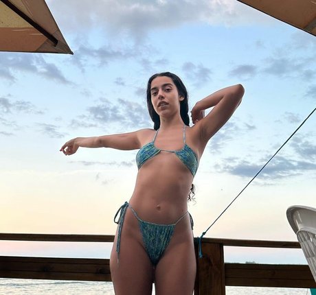 Naakte gelekte OnlyFans-foto van Marina Sena