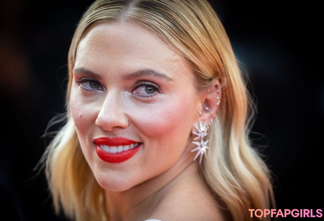 Naakte gelekte OnlyFans-foto van Scarlett Johansson #1180