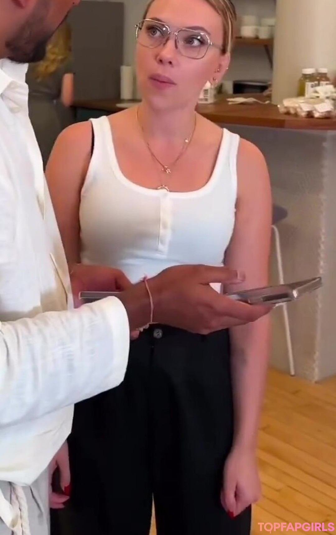 Naakte gelekte OnlyFans-foto van Scarlett Johansson #1262