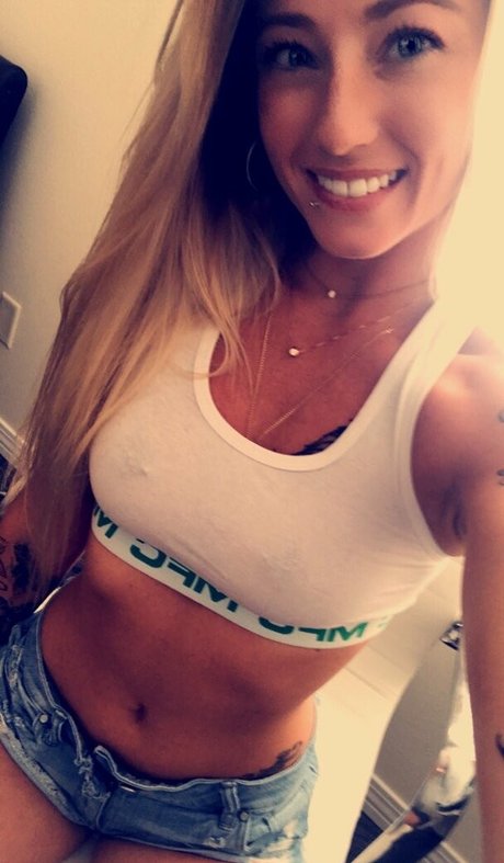 Naakte gelekte OnlyFans-foto van Ashlynxdiamond