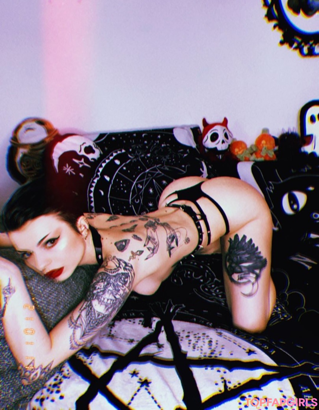 Naakte gelekte OnlyFans-foto van Faerieblossom #143 Naakte gelekte OnlyFans-foto van Faerieblossom #143