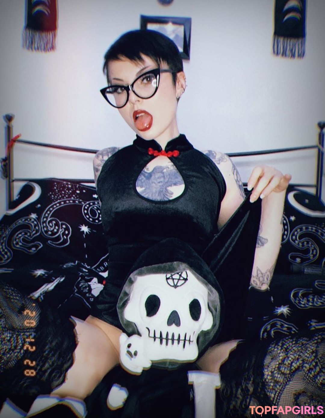 Naakte gelekte OnlyFans-foto van Faerieblossom #391 Naakte gelekte OnlyFans-foto van Faerieblossom #391