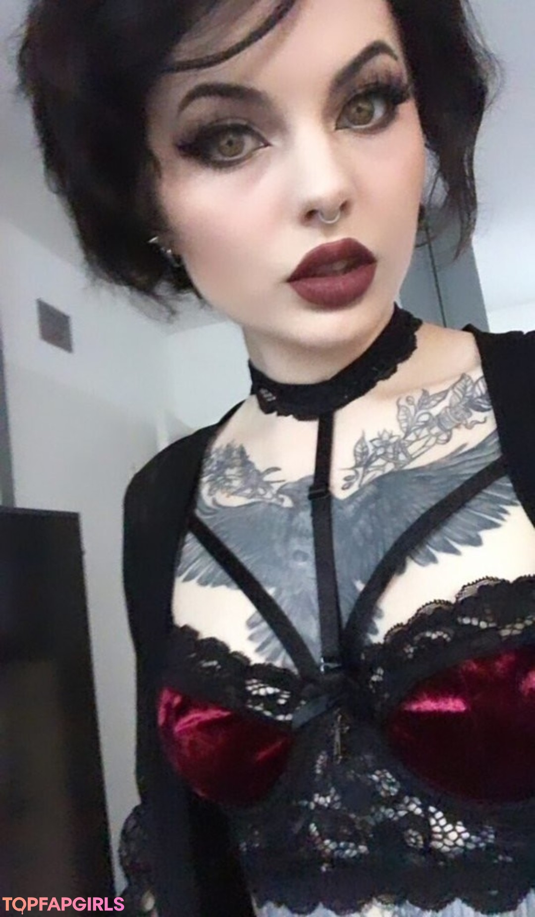 Naakte gelekte OnlyFans-foto van Faerieblossom #91 Naakte gelekte OnlyFans-foto van Faerieblossom #91