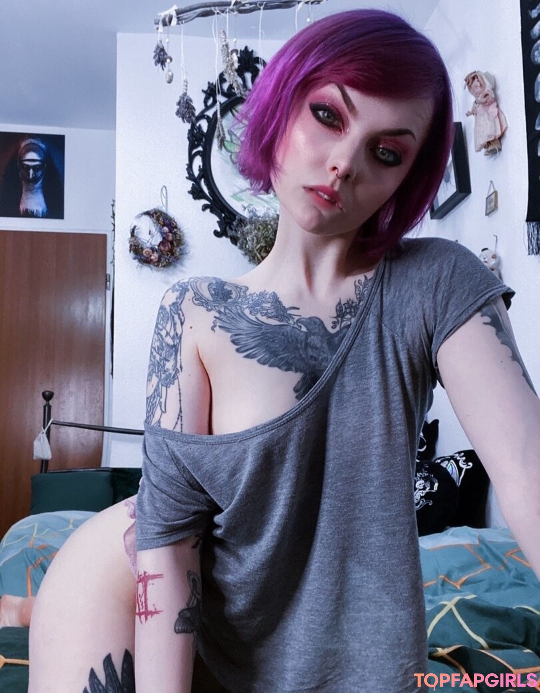 Naakte gelekte OnlyFans-foto van Faerieblossom #938 Naakte gelekte OnlyFans-foto van Faerieblossom #938