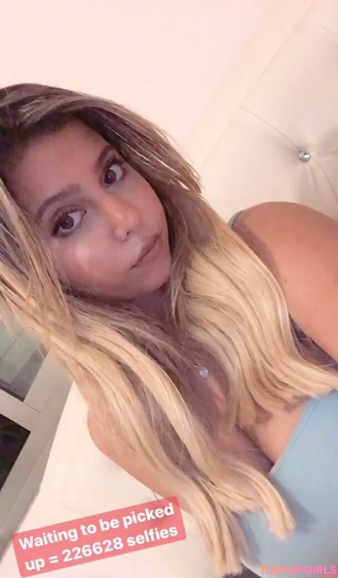 Naakte gelekte OnlyFans-foto van Coral Sharon #1024