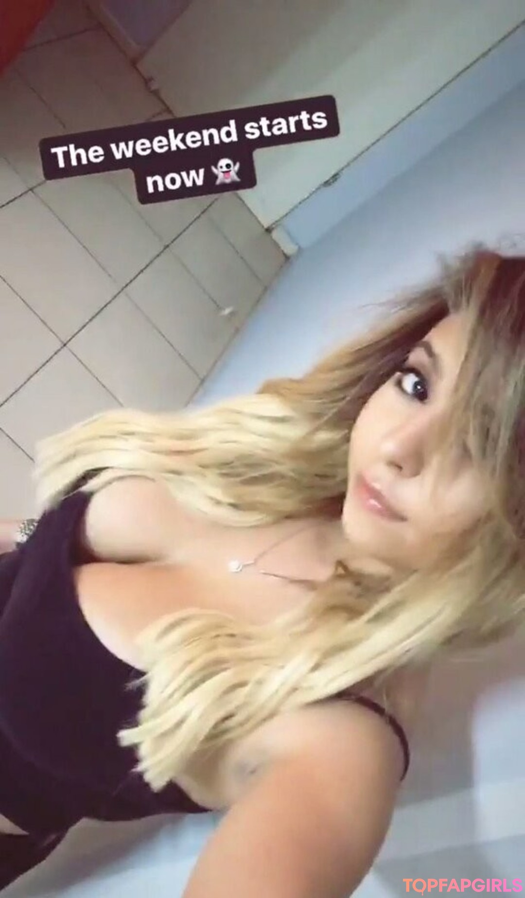 Naakte gelekte OnlyFans-foto van Coral Sharon #1072