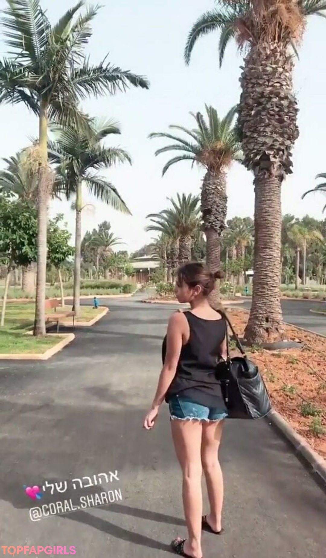 Naakte gelekte OnlyFans-foto van Coral Sharon #1115