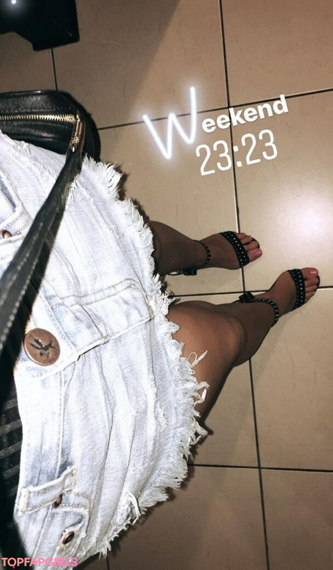 Naakte gelekte OnlyFans-foto van Coral Sharon #1314