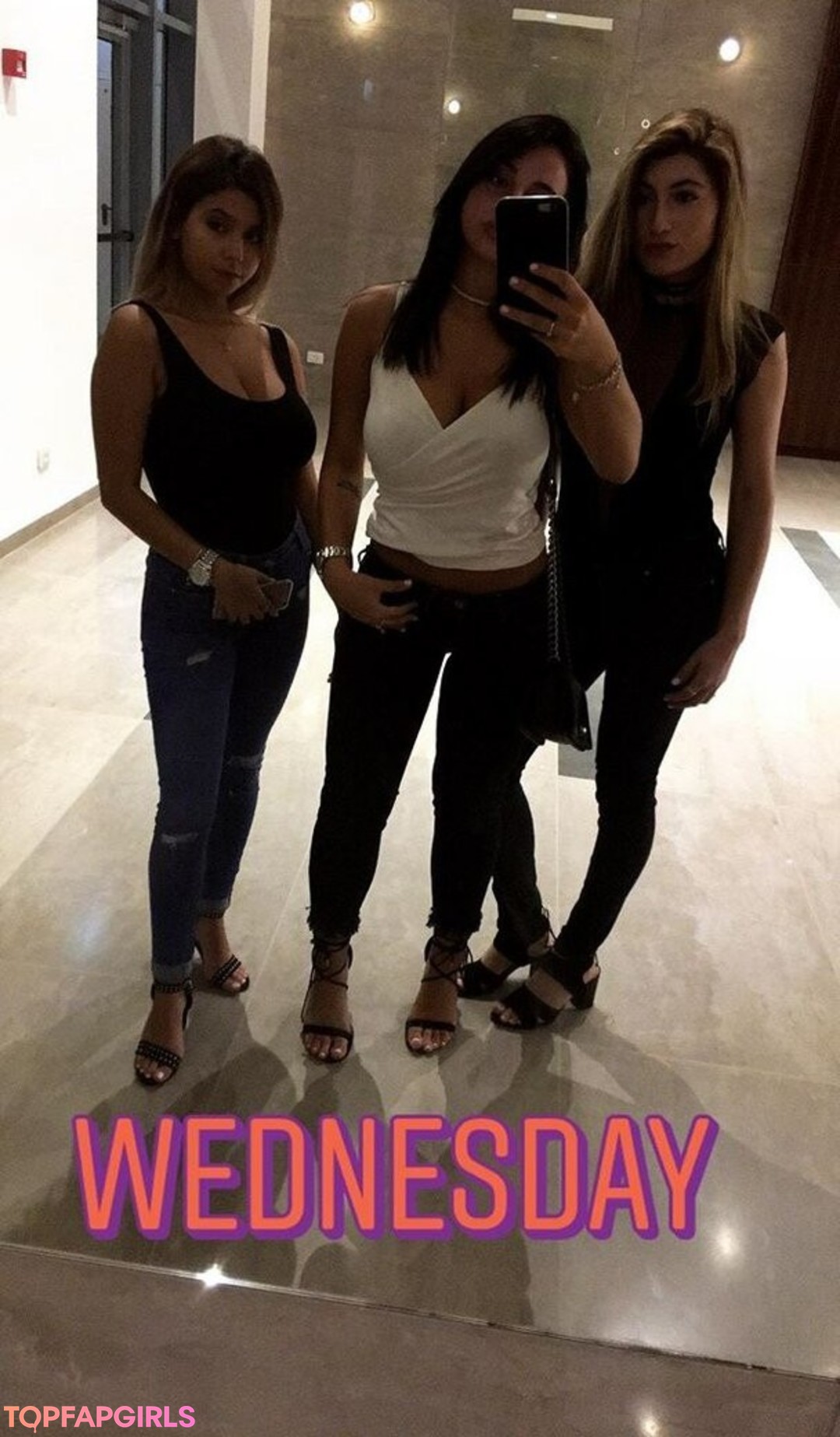 Naakte gelekte OnlyFans-foto van Coral Sharon #1411