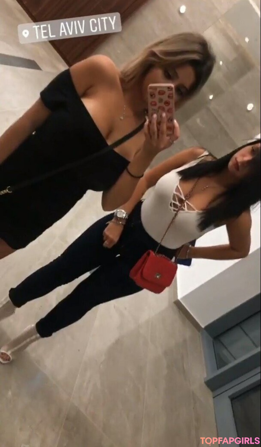 Naakte gelekte OnlyFans-foto van Coral Sharon #1427