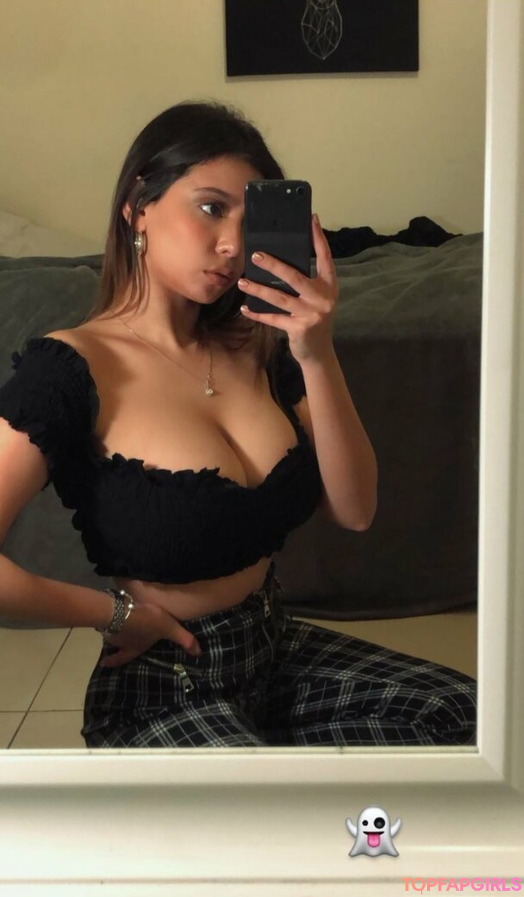 Naakte gelekte OnlyFans-foto van Coral Sharon #1570