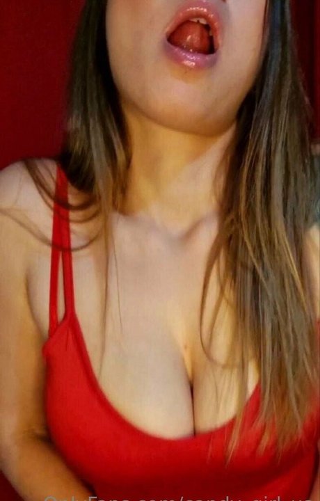 Naakte gelekte OnlyFans-foto van Candygirlua