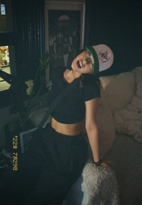 Naakte gelekte OnlyFans-foto van Alliyah