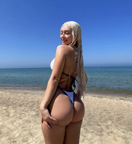 Naakte gelekte OnlyFans-foto van Cakebatterchlo