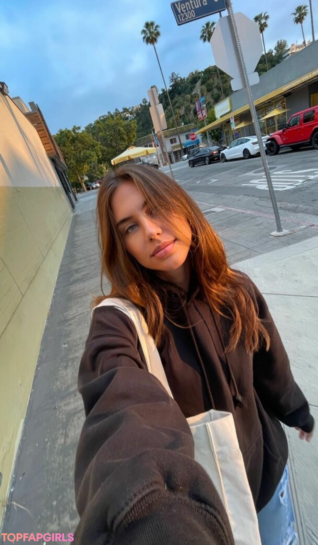 Naakte gelekte OnlyFans-foto van Brit Manuela #1407