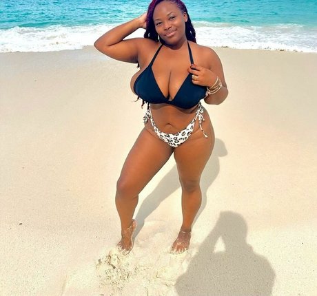 Naakte gelekte OnlyFans-foto van Msolurin
