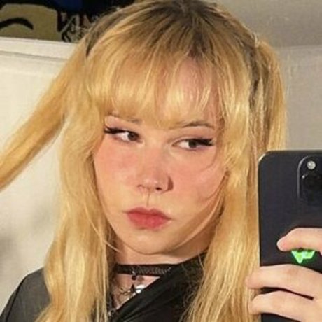 Naakte gelekte OnlyFans-foto van Meowriza