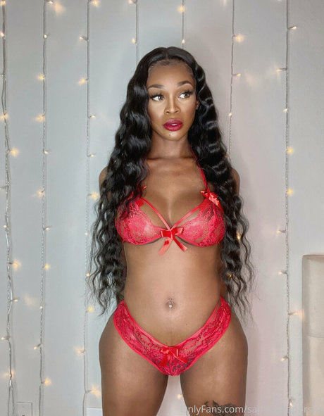 Naakte gelekte OnlyFans-foto van Samanthaporsha
