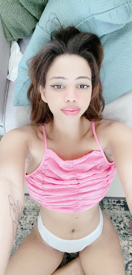 Yourwaifoo