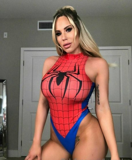 Naakte gelekte OnlyFans-foto van Keiranlee