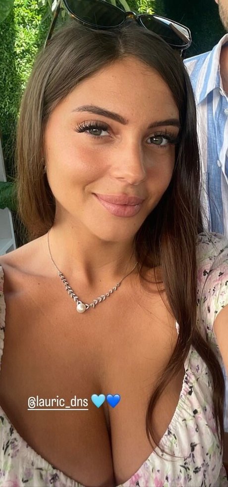 Naakte gelekte OnlyFans-foto van Bellamnz