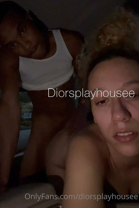 Naakte gelekte OnlyFans-foto van Diorsplayhousee
