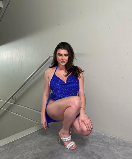 Naakte gelekte OnlyFans-foto van Kalani Hilliker