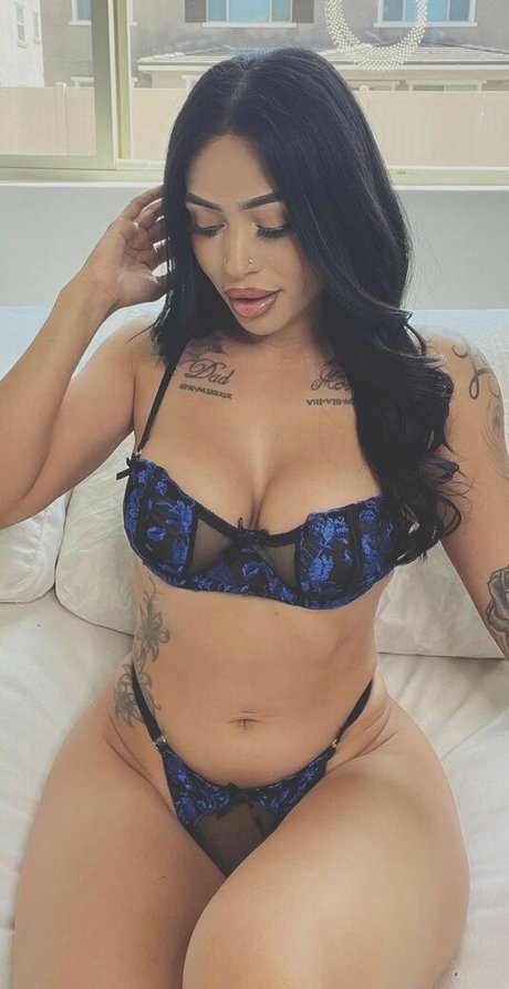 Therealissalicious
