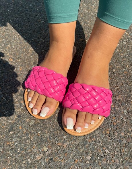 Naakte gelekte OnlyFans-foto van Littlepinay