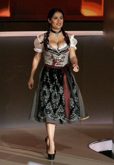 Naakte gelekte OnlyFans-foto van Salma Hayek