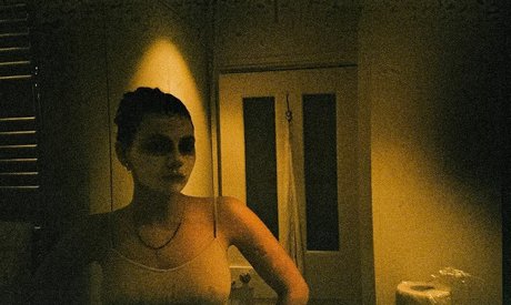 Naakte gelekte OnlyFans-foto van Dafne Keen