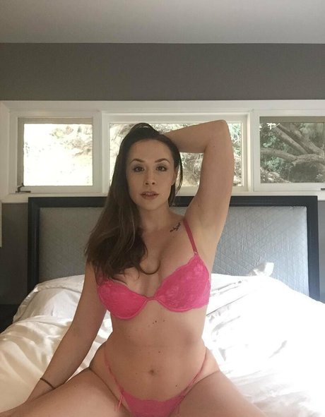 Naakte gelekte OnlyFans-foto van Chanelpreston