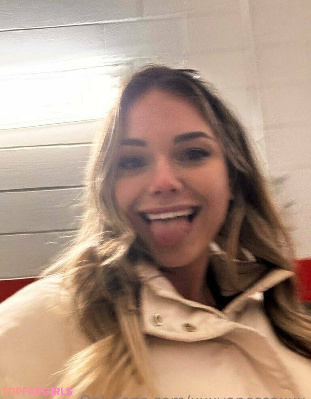 Naakte gelekte OnlyFans-foto van Xxxvanessaxxx #1016