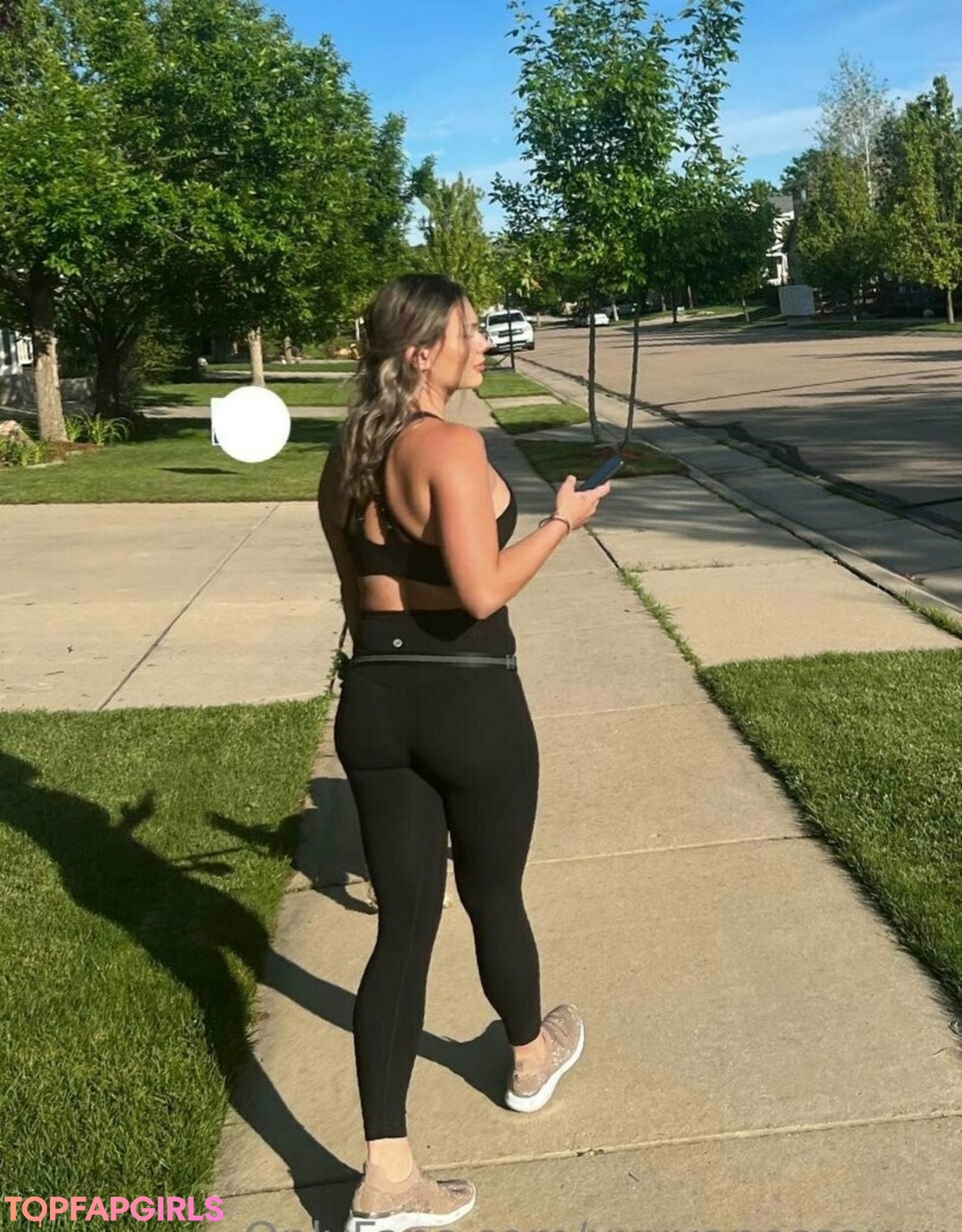 Naakte gelekte OnlyFans-foto van Xxxvanessaxxx #1037