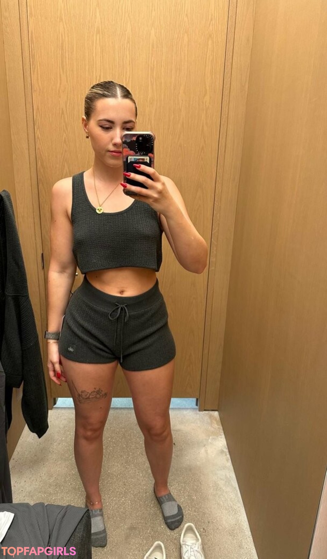 Naakte gelekte OnlyFans-foto van Pineapplebrat #1046